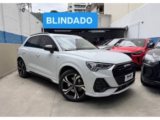 AUDI Q3 2.0 40 TFSI GASOLINA PERFORMANCE BLACK PLUS QUATTRO TIPTRONIC AUDI Q3 2.0 40 TFSI GASOLINA PERFORMANCE BLACK PLUS QUATTRO TIPTRONIC